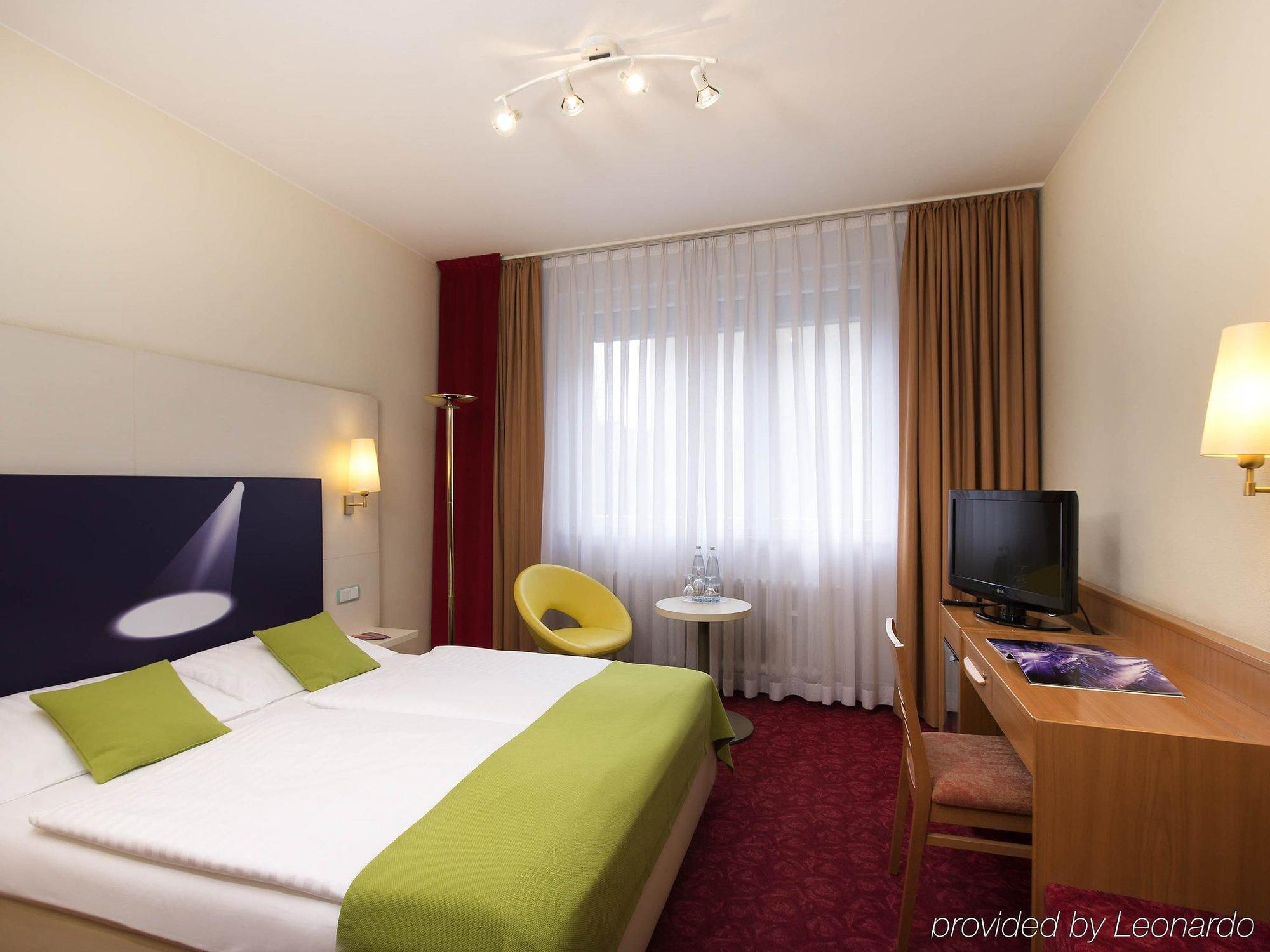 Ibis Styles An Der Oper Hotel 3*